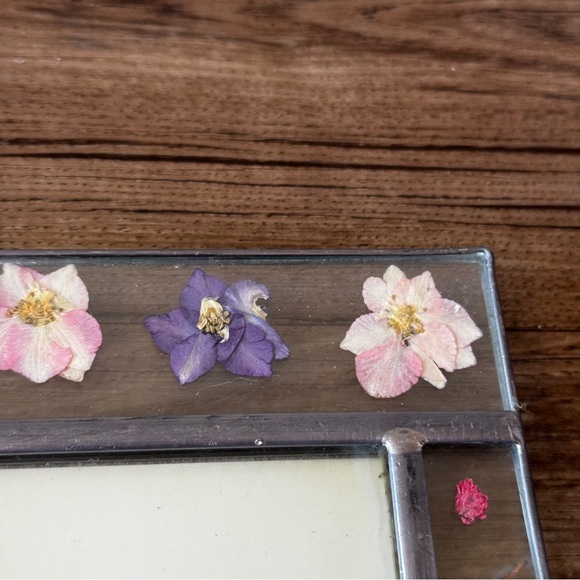 Vintage Carr Pressed Flower Leaded Glass Photograph Frame 3.5 x 5 in. - Picture 4 of 6